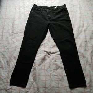 311 shaping skinny Levi's 33